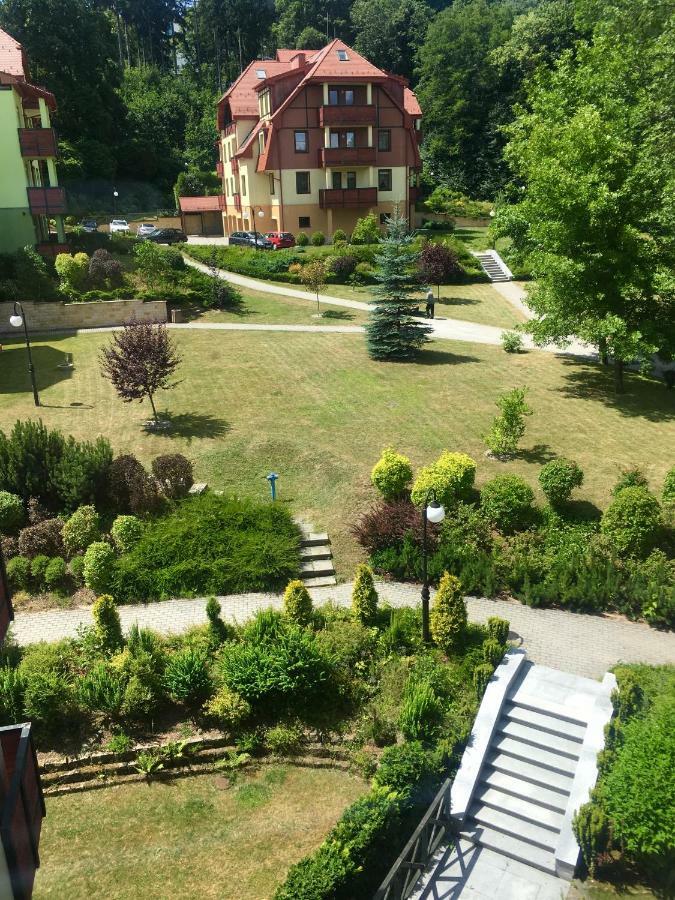 Apartament Parkowa Polana Z Ogrodem Lejlighed Polanica-Zdrój Eksteriør billede